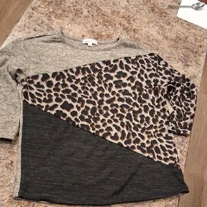 Trendy Gray and Black Leopard Long Sleeve Top